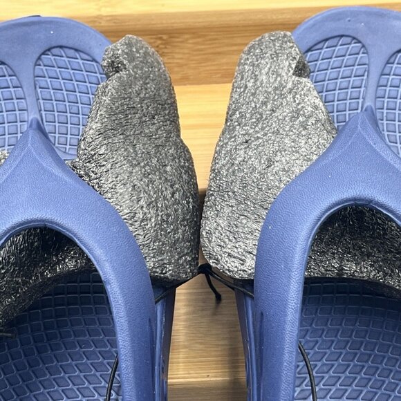 Oofos Original Flip Flops Women 8/Men 6 Navy Blue Comfort Recovery Sandals NEW - Picture 11 of 13